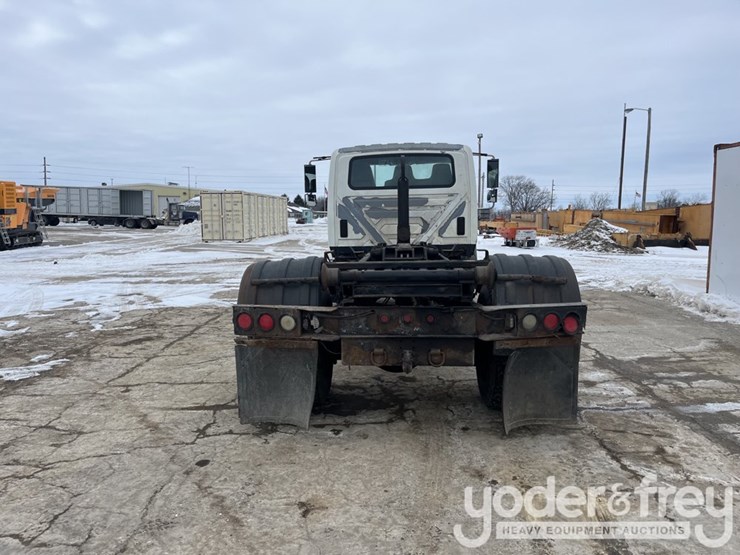 2002-international-durastar-4300-image-5