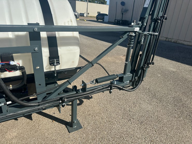 #32796-•-**unused-bowman-agmate-41'-300-gallon-3pt-sprayer-image-29