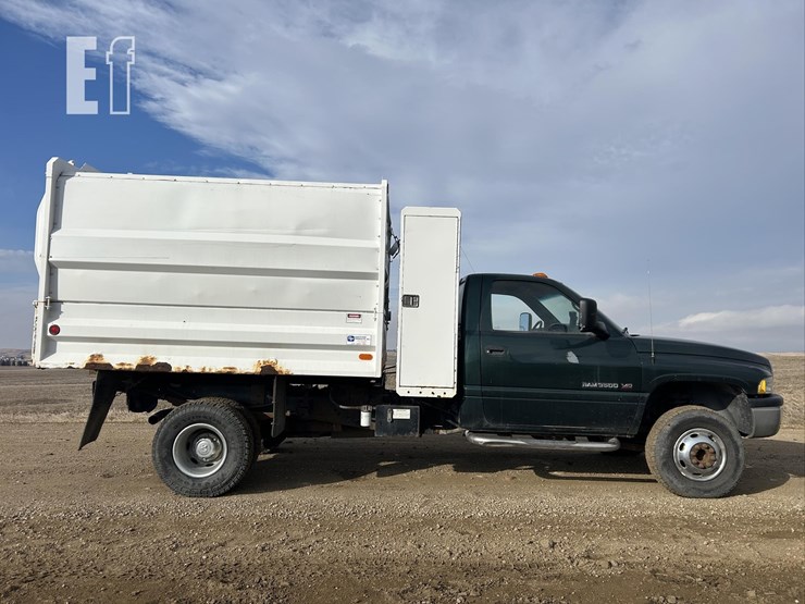 2001-dodge-ram-3500-image-4