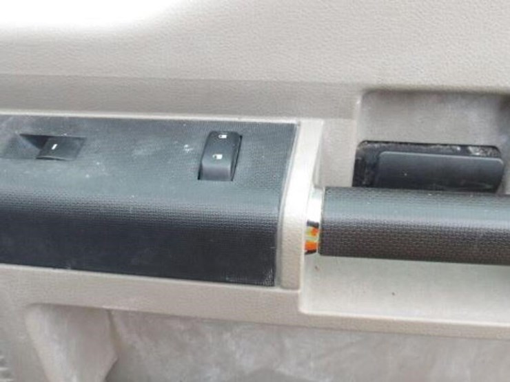 2010-ford-f250-xlt-image-36