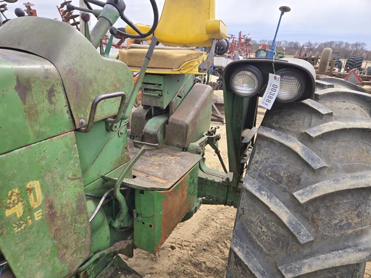 john-deere-4010-image-13