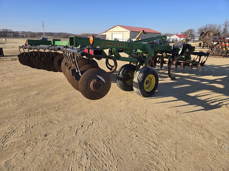 john-deere-510-image-12