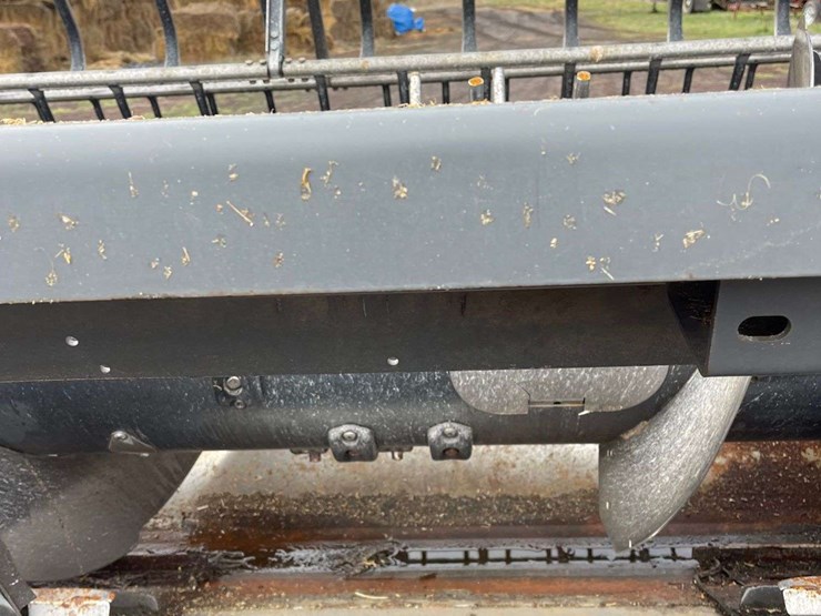 2005-gleaner-r75-image-33