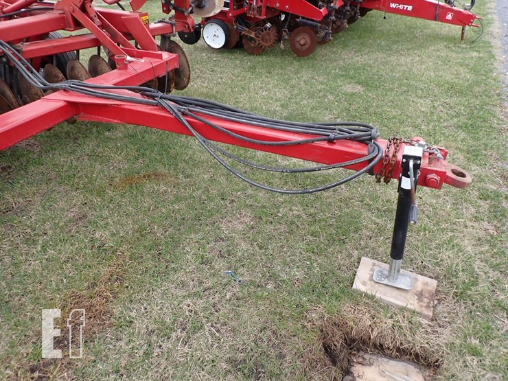 case-ih-3900-image-3