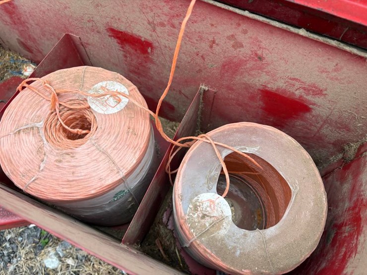 new-holland-311-image-10