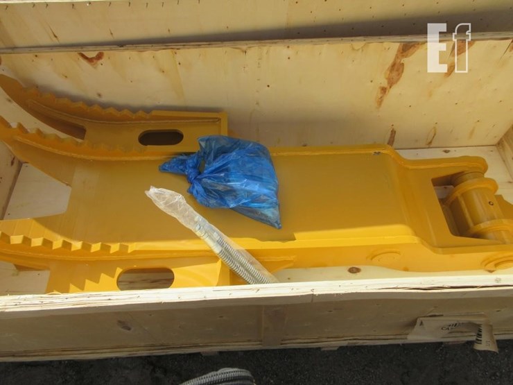 excavator-hydraulic-thumb-attachment-image-1