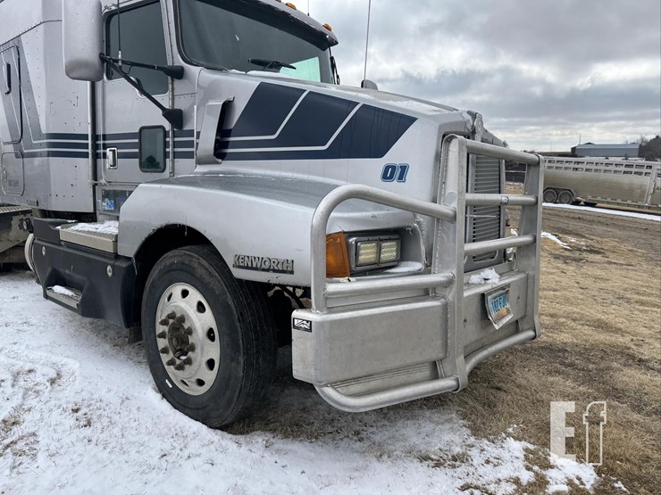 1998-kenworth-t600-image-1