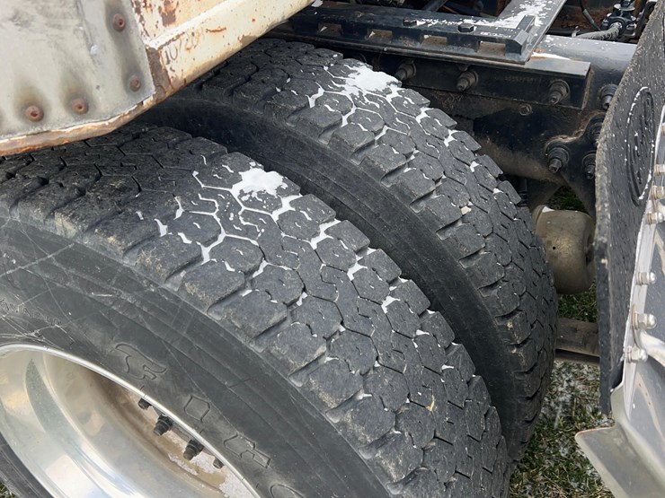 2005-international-8600-image-23