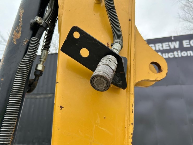 2020-caterpillar-303-image-9