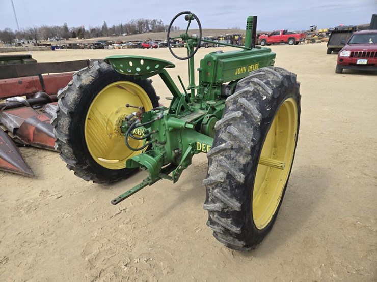 john-deere-b-image-8