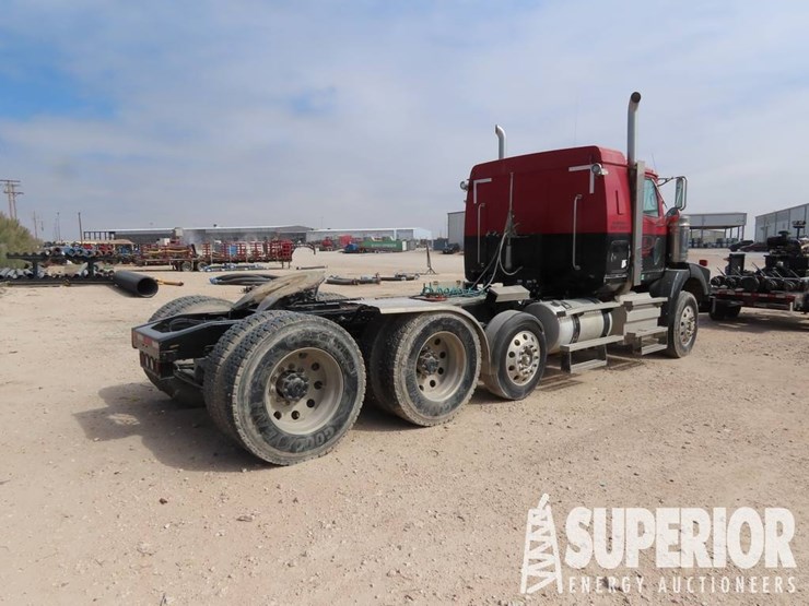 2014-western-star-4900-image-3