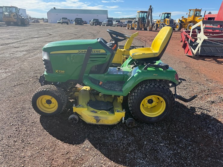 john-deere-x728-image-2