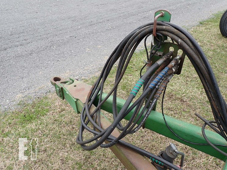 john-deere-726-image-21