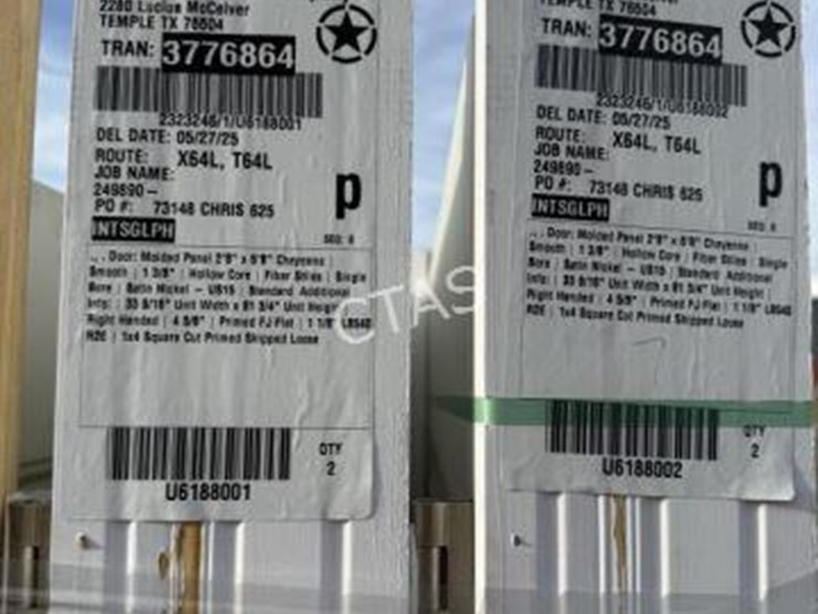 #77-•-interior-door-assortment-on-pallet-image-3