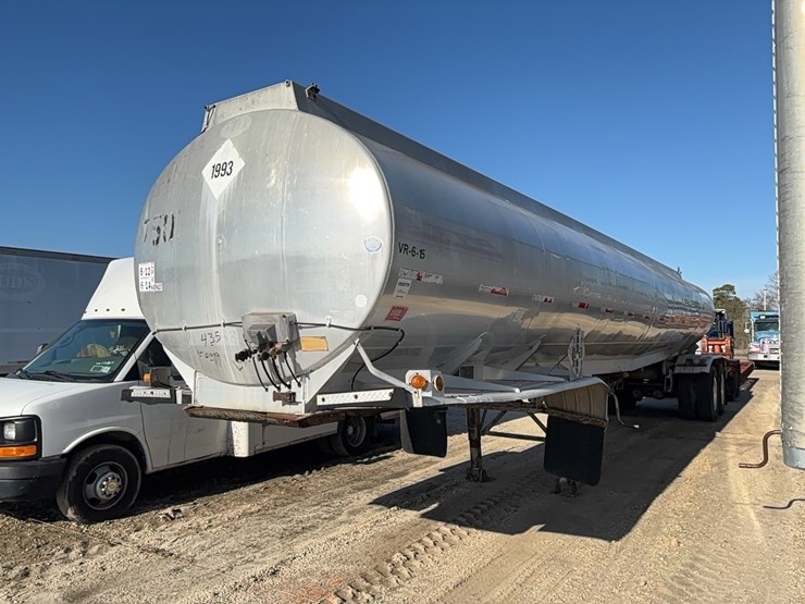 1992-custom-trailer-image-1