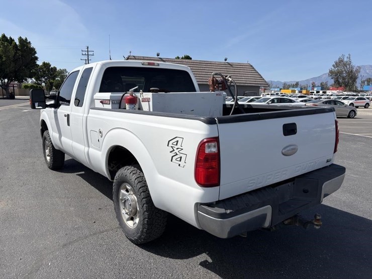 2011-ford-f250-xlt-image-4
