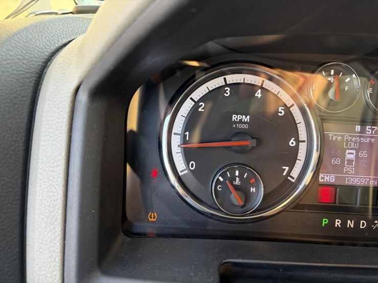 2012-dodge-2500-image-13