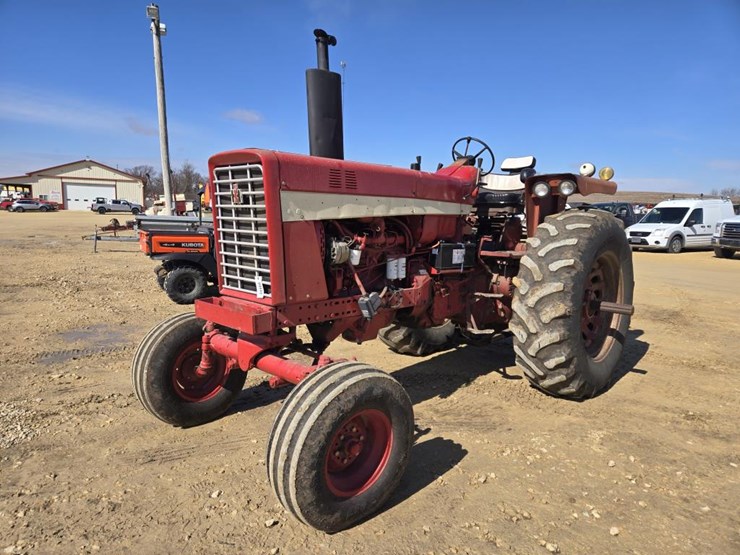 international-826-image-3