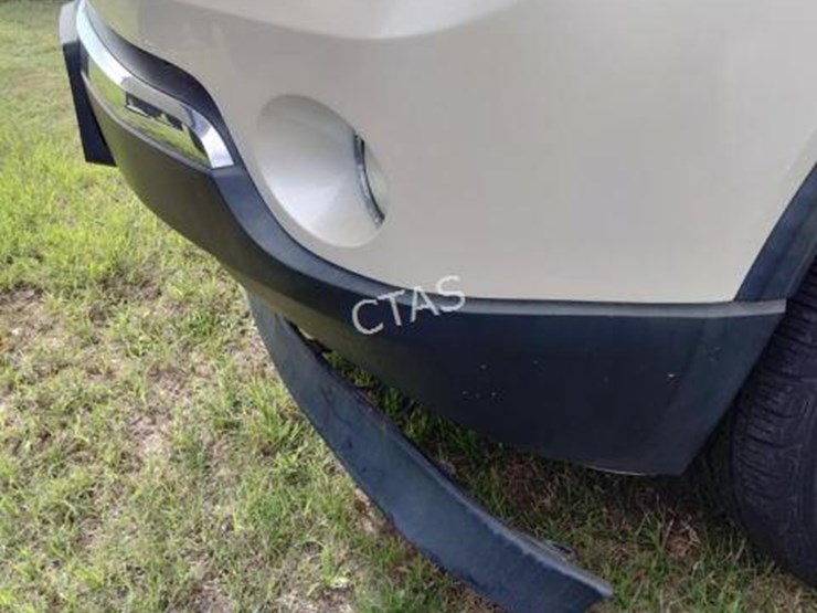 2012-gmc-acadia-image-3