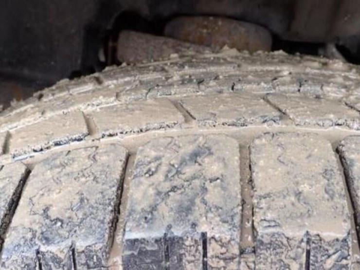 2013-ram-1500-slt-image-42