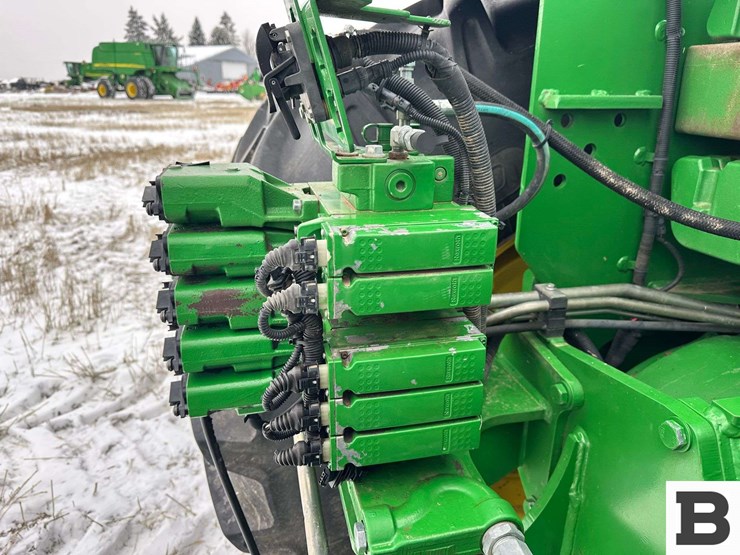 2011-john-deere-9530-image-103