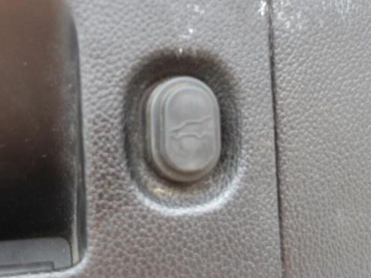 2016-gmc-yukon-denali-image-65