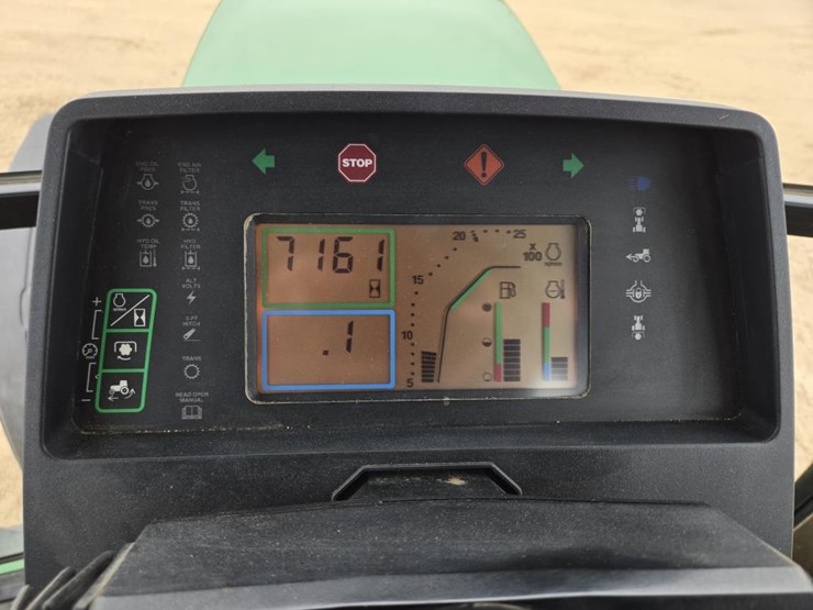 2001-john-deere-7810-image-27