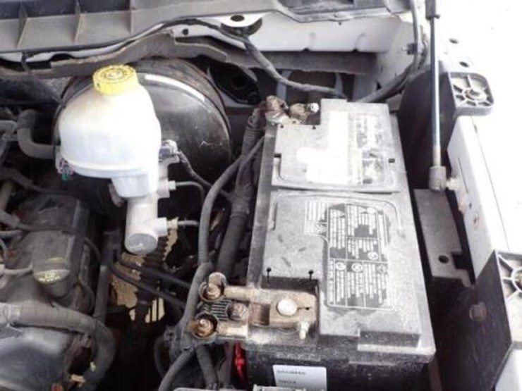 2013-ram-1500-slt-image-36