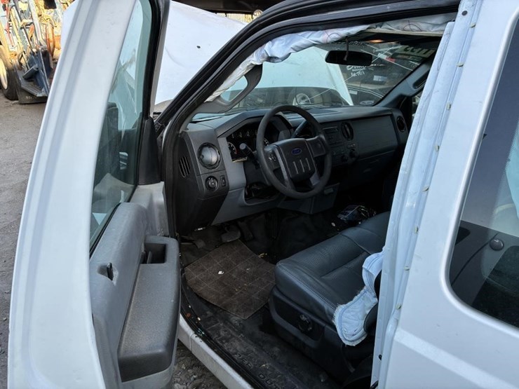 2015-ford-f250-image-12