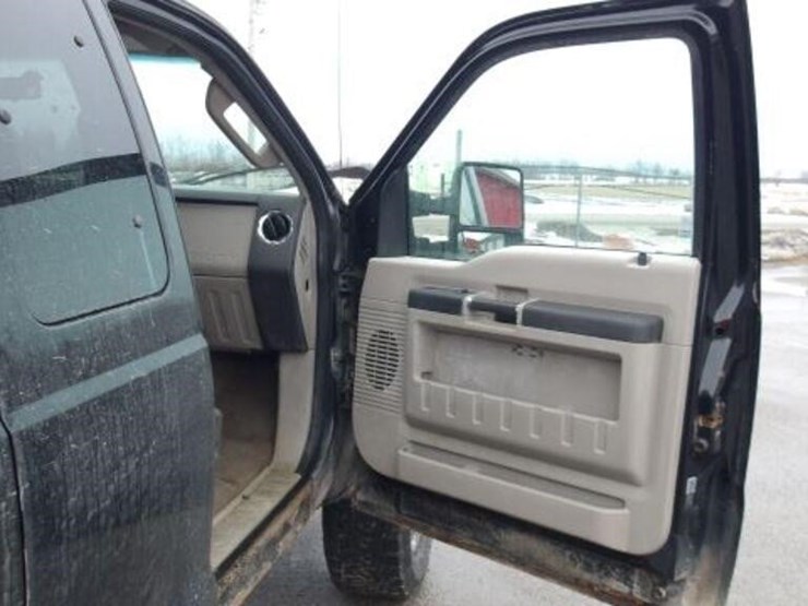 2010-ford-f250-xlt-image-34