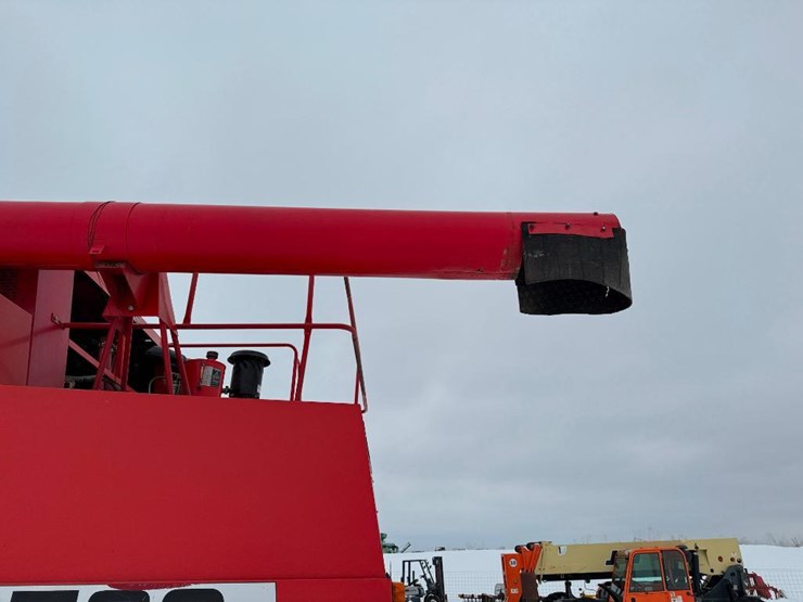 massey-ferguson-8780-image-24