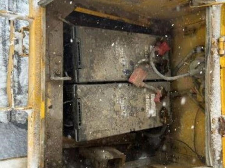 2000-kobelco-sk210-lc-image-31