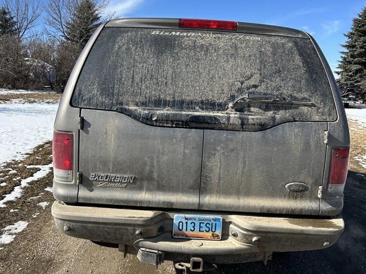 2003-ford-excursion-image-6