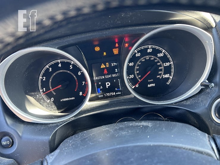 2011-mitsubishi-outlander-image-14