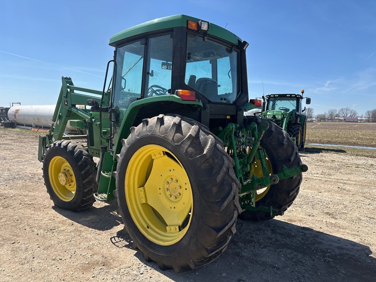 2000-john-deere-6210-image-15