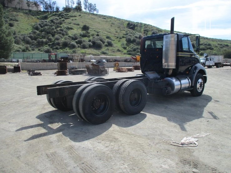 2009-international-transtar-8600-image-3