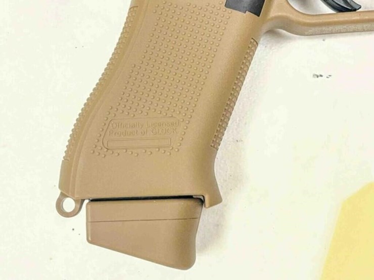 glock-pistol-image-11