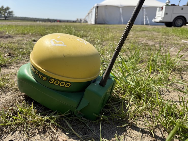 john-deere-starfire-3000-image-2