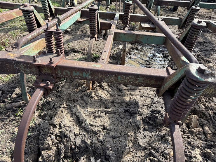 john-deere-17-image-32