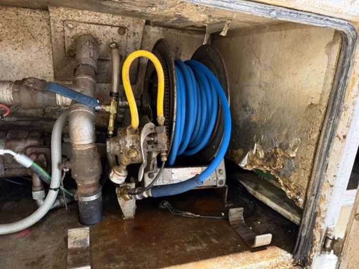 2017-peterbilt-567-image-62