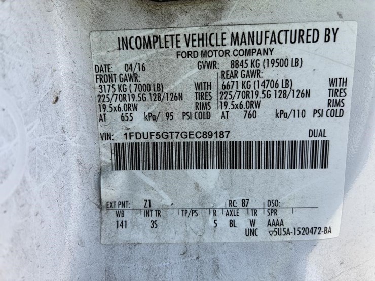 2016-ford-f550-image-15