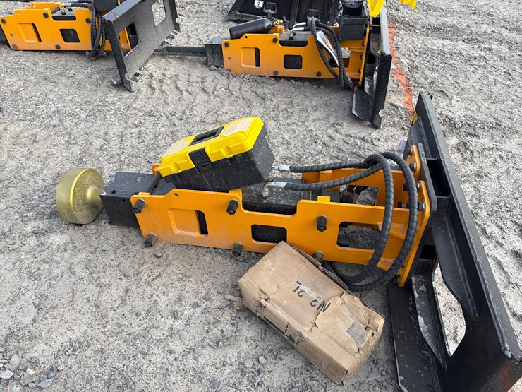 #2079-•-unused-giyi-d680-skid-steer-pile-hammer-dzc680251329-inv#-42019-image-6