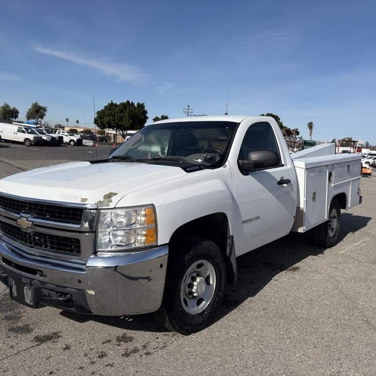 2010 CHEVROLET SILVERADO 2500