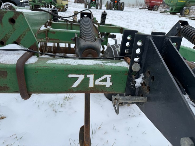 john-deere-714-image-8