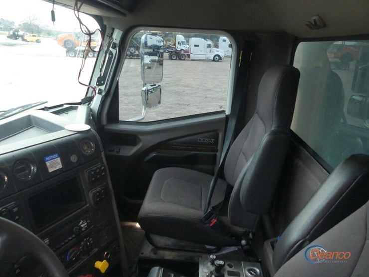 2019-international-hx615-image-19