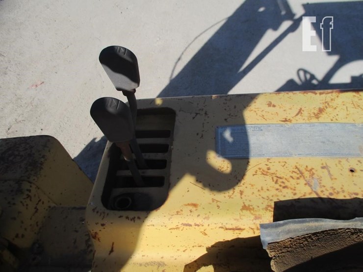 caterpillar-v50d-image-8