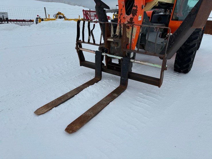 2008-jlg-g10-55a-image-21