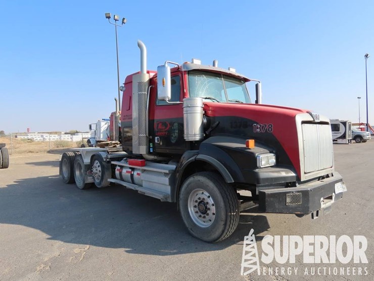 2015-western-star-4900-image-2