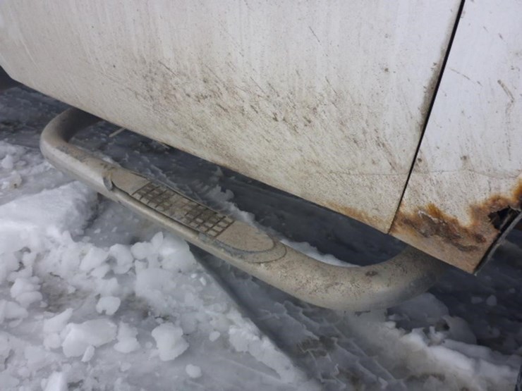 2014-chevrolet-3500-image-32