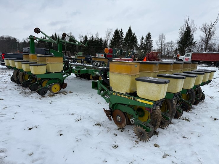 john-deere-7200-image-5